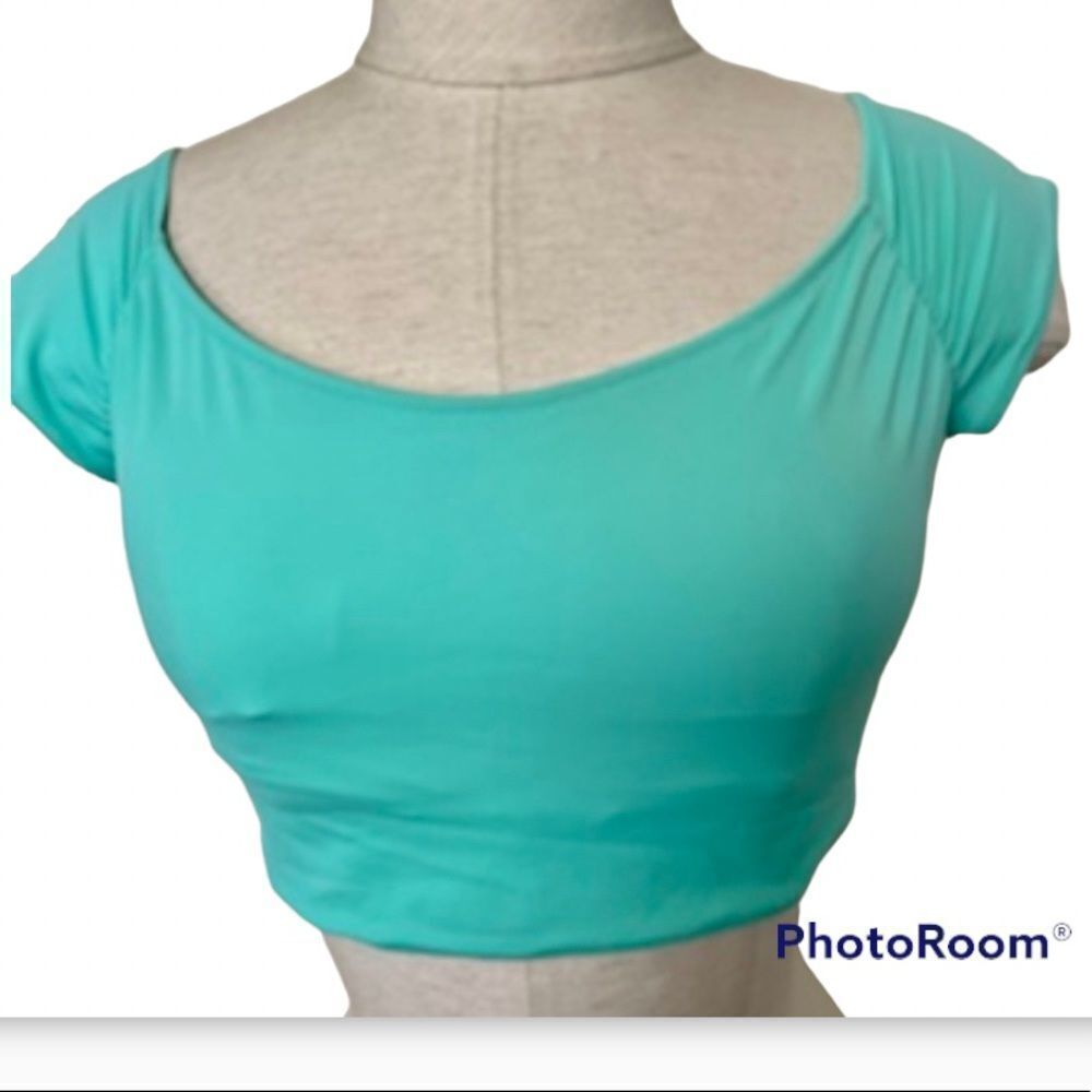 Victoria Secret green short sleeved crop top
